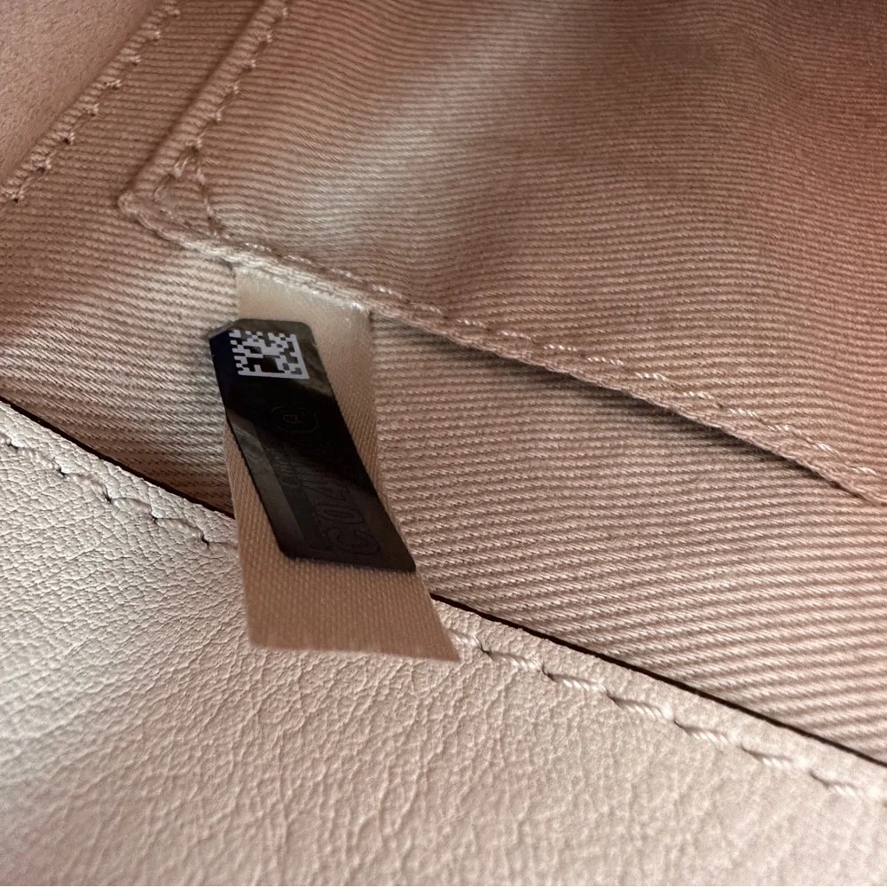 CHLOE
Suede Calfskin Mini Faye Backpack - Picture 4 of 16